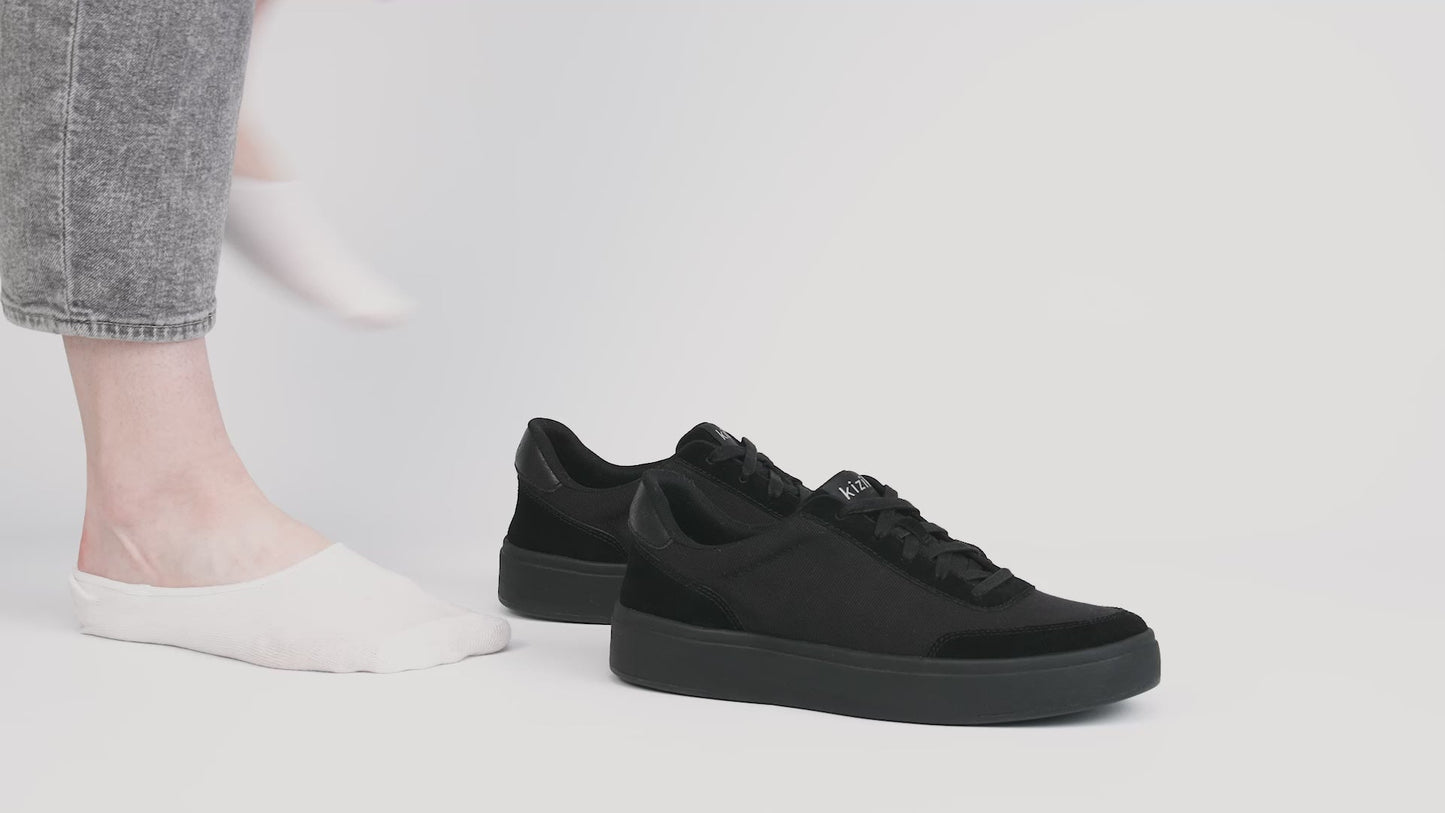 Women's Prague - Blackout