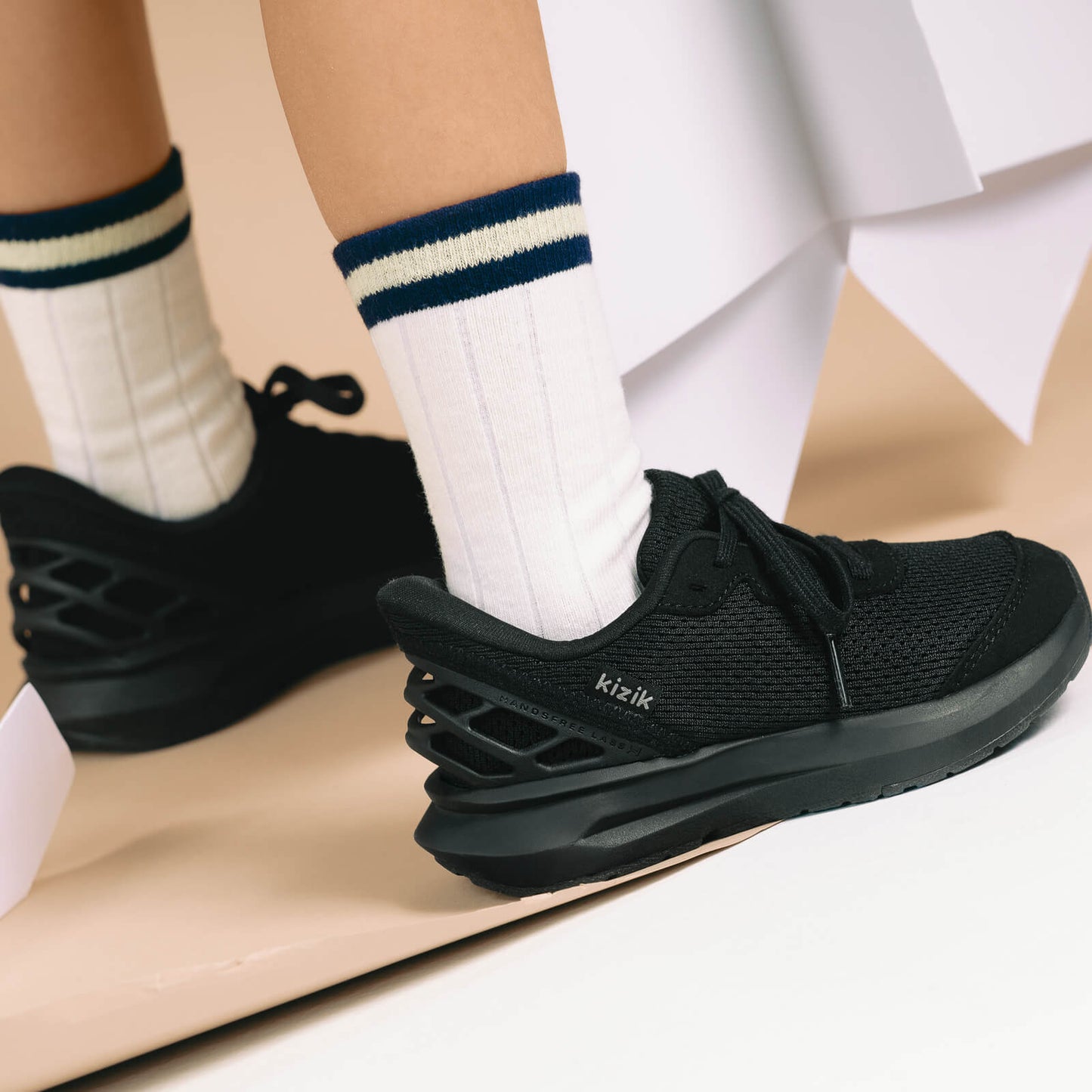 Little Kid Athens 2 - Blackout