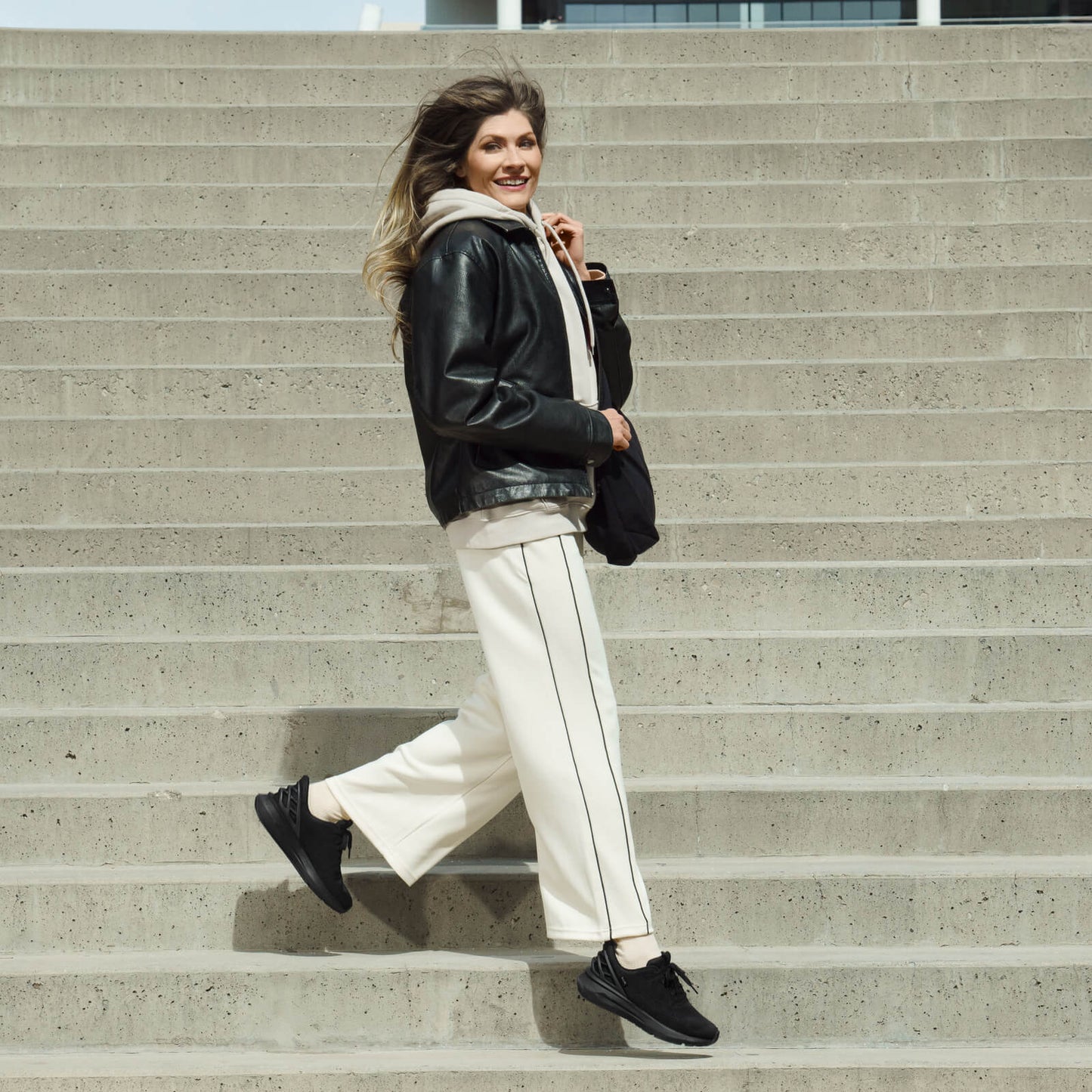 Women's Athens 2 - Blackout